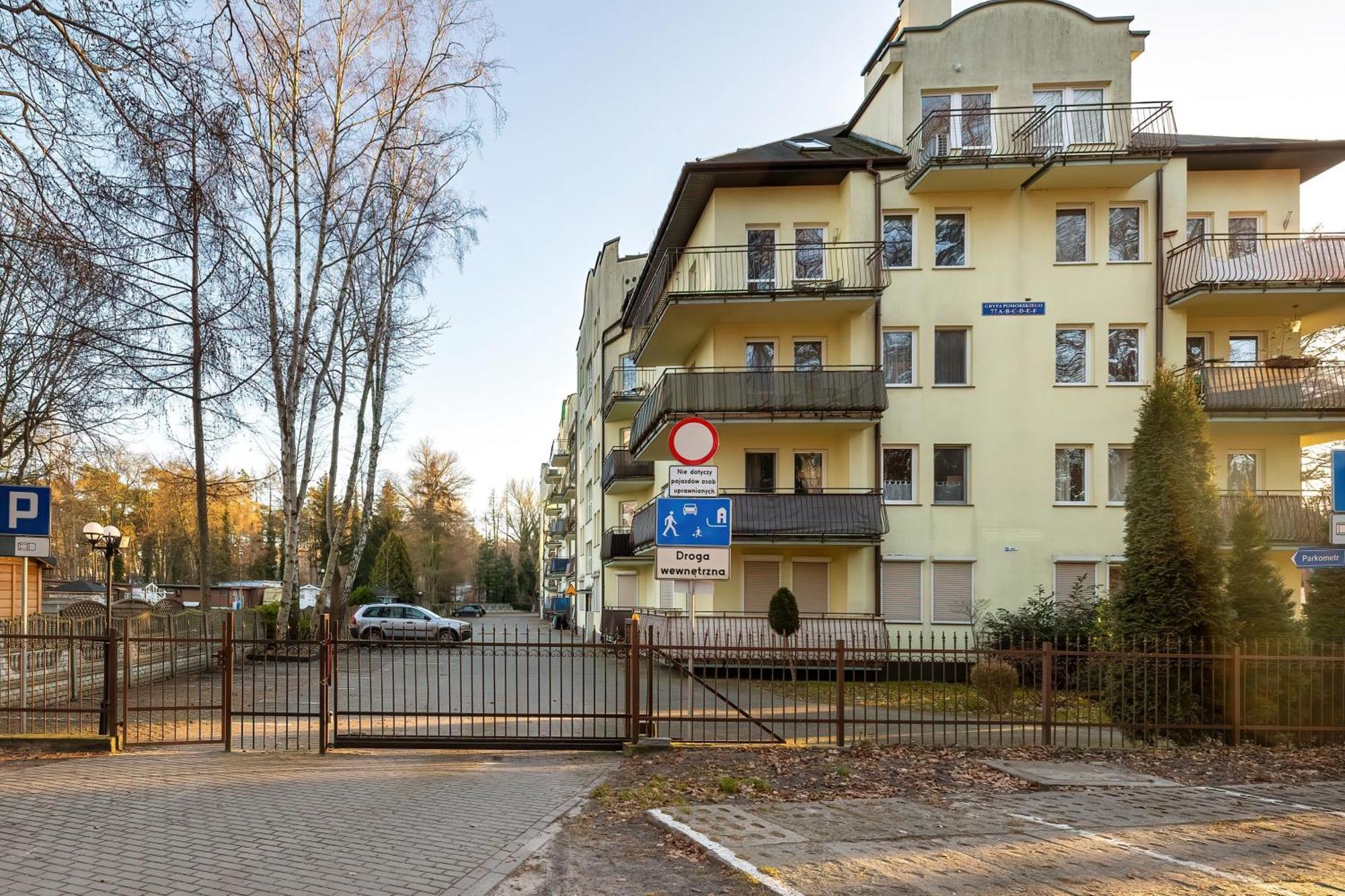 Apartamenty Morskie Oko Seaview By Rent Like Home Miedzyzdroje Exterior photo